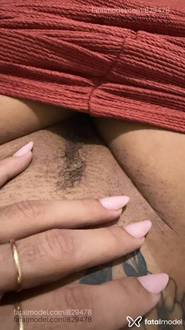 Acompanhante mulher trans ruiva (o) de olhos pretos - Victoriaavellar