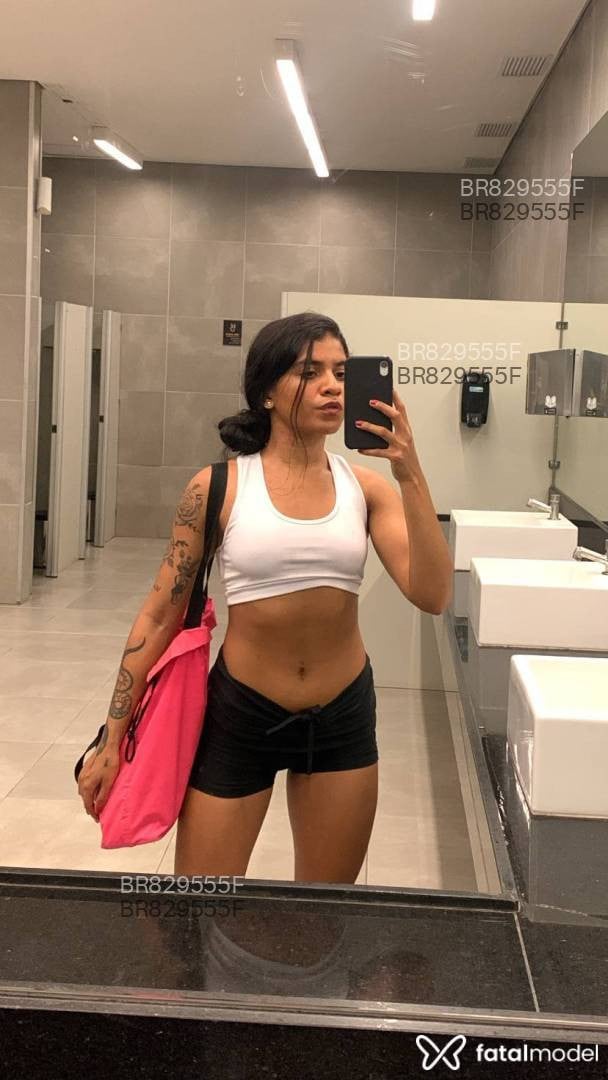 Acompanhante mulher morena (o) de olhos pretos em São Paulo - Maya Summer