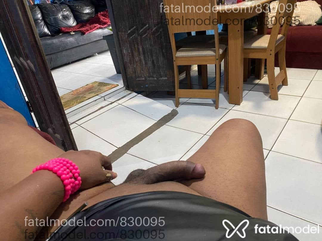 Acompanhante travesti morena (o) de olhos pretos - Jackeline Scarleth