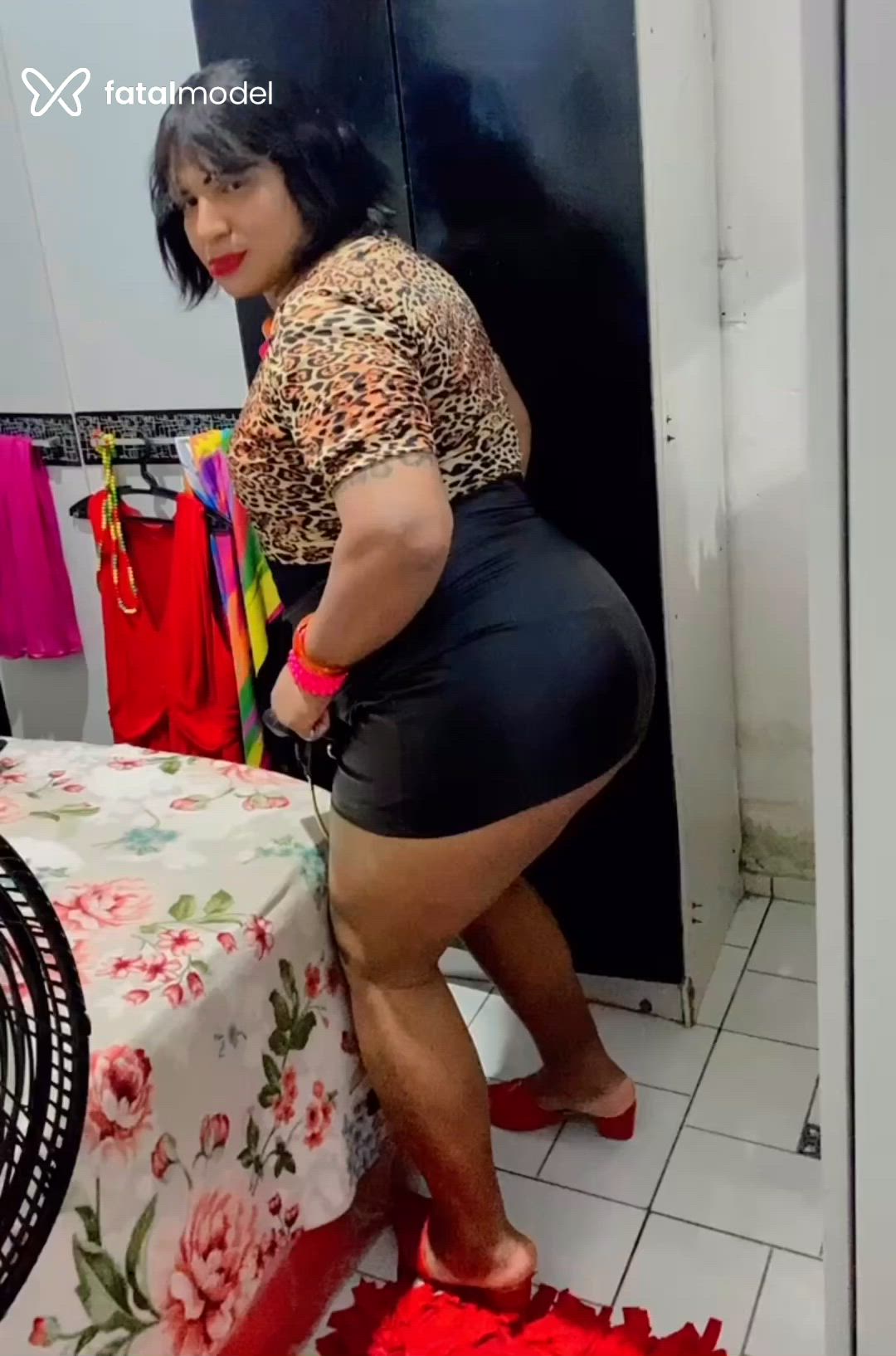 Acompanhante travesti morena (o) de olhos pretos - Jackeline Scarleth