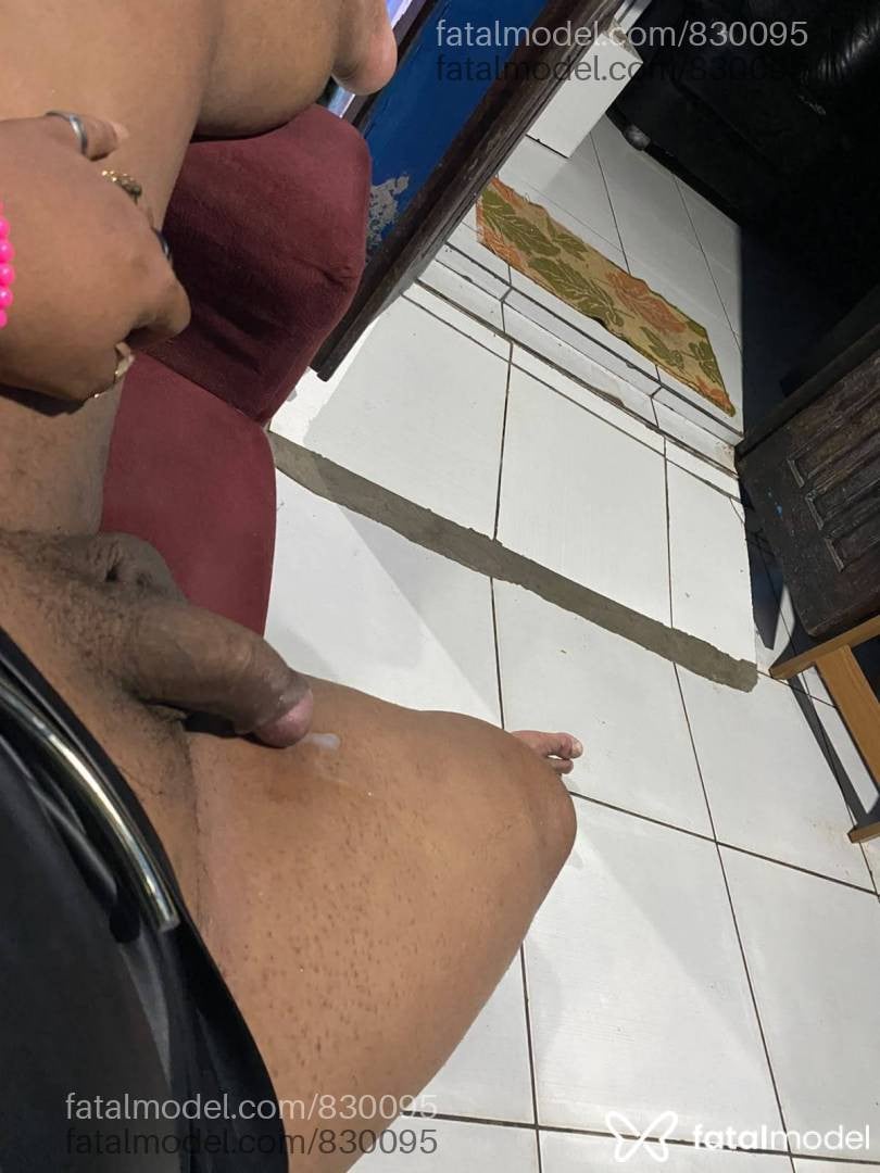 Acompanhante travesti morena (o) de olhos pretos - Jackeline Scarleth