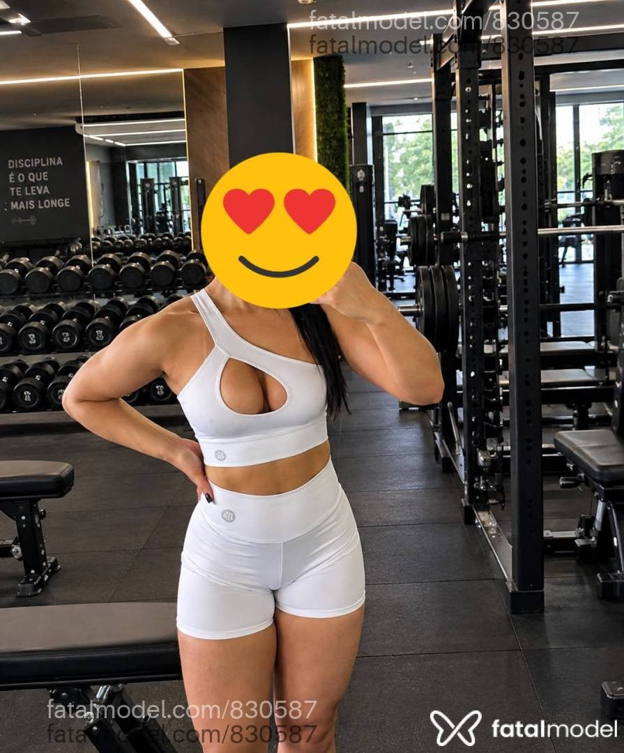 Acompanhante mulher morena (o) de olhos castanhos - Samy