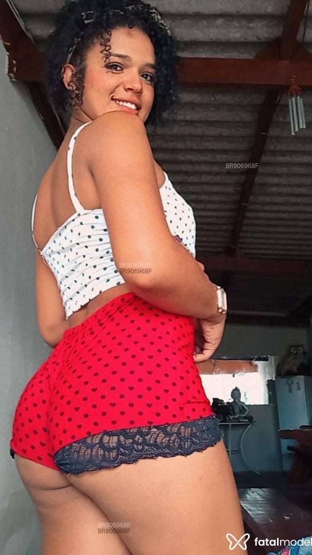 Acompanhante travesti morena (o) de olhos castanhos em Anápolis - Bianka
