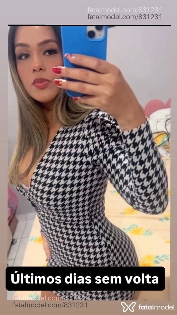 Acompanhante mulher loira (o) de olhos castanhos - Bianca Amorim