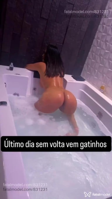 Acompanhante mulher loira (o) de olhos castanhos em Querência - Bianca Amorim