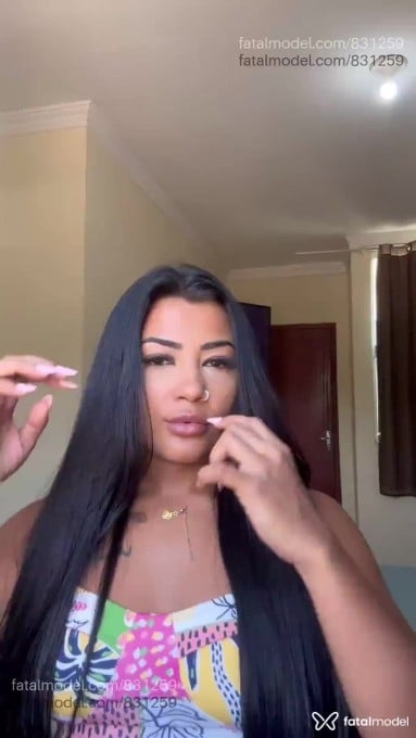 Acompanhante mulher morena (o) de olhos pretos em Volta Redonda - Ivi Mattos