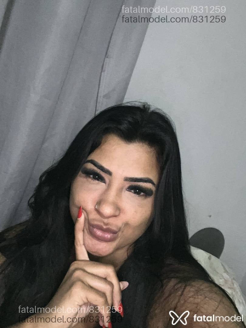 Acompanhante mulher morena (o) de olhos pretos em Volta Redonda Acompanhante mulher morena (o) de olhos pretos em Volta Redonda - Ivi Mattos