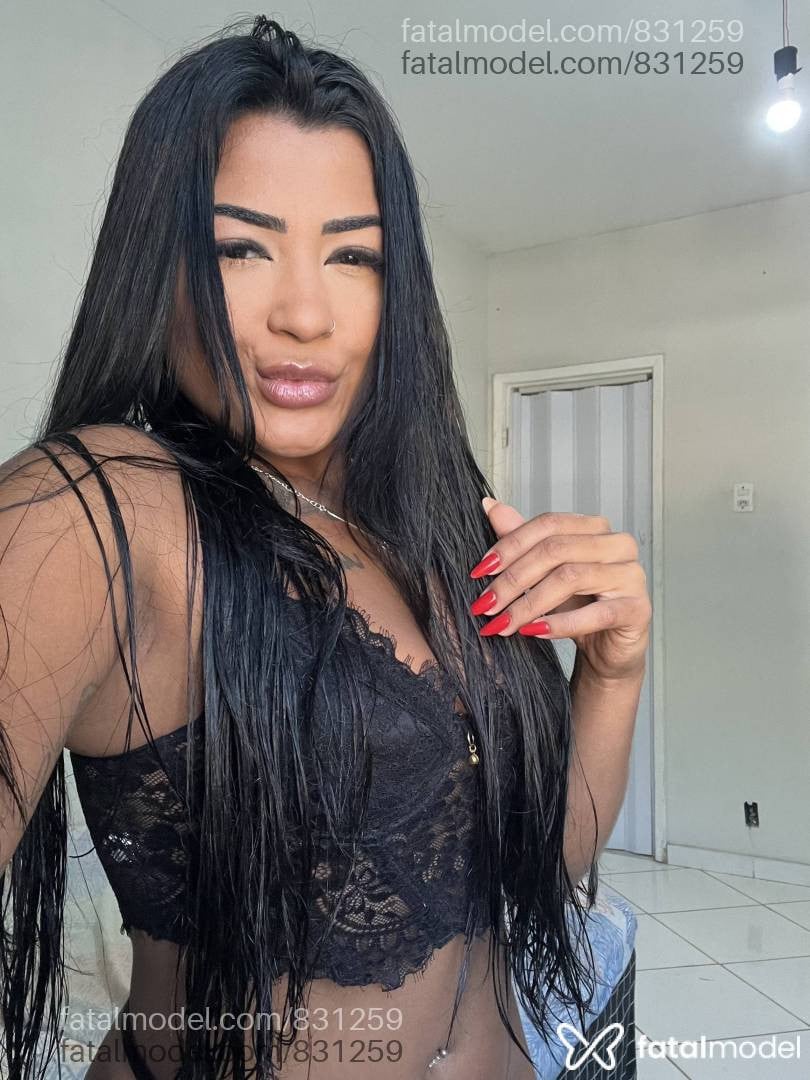 Acompanhante mulher morena (o) de olhos pretos em Volta Redonda - Ivi Mattos