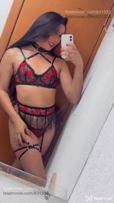 Acompanhante travesti morena (o) de olhos pretos em Pontes e Lacerda - Rebeka Nunes