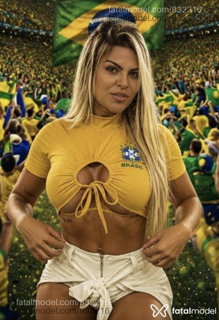 Acompanhante mulher loira (o) de olhos mel em Pato Branco - Nicole Araújo