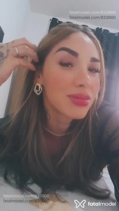 Acompanhante mulher com cabelo castanho de olhos castanhos em Mococa Acompanhante mulher com cabelo castanho de olhos castanhos em Mococa - Lara Lacerda