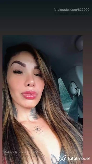 Acompanhante mulher com cabelo castanho de olhos castanhos - Lara Lacerda Acompanhante mulher com cabelo castanho de olhos castanhos - Lara Lacerda