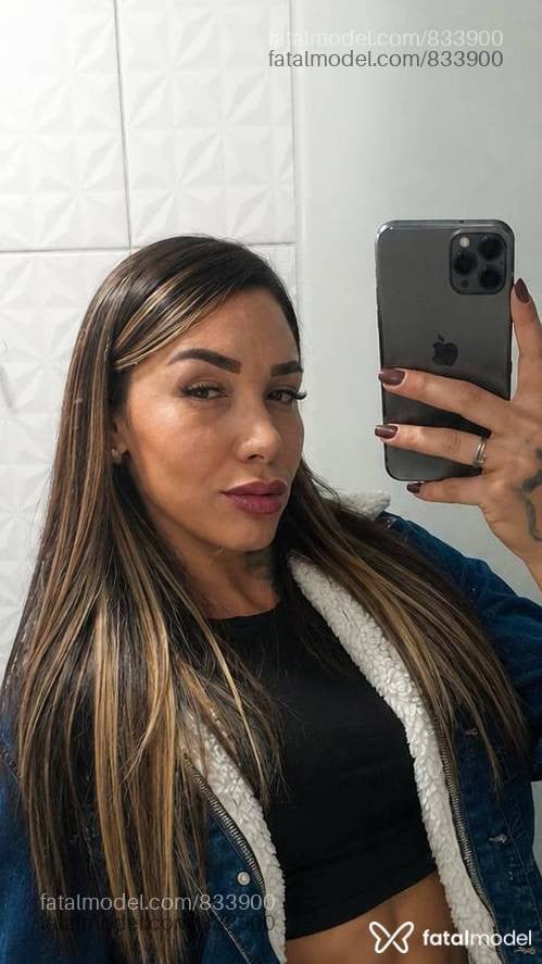 Acompanhante mulher com cabelo castanho de olhos castanhos em Mococa Acompanhante mulher com cabelo castanho de olhos castanhos em Mococa - Lara Lacerda