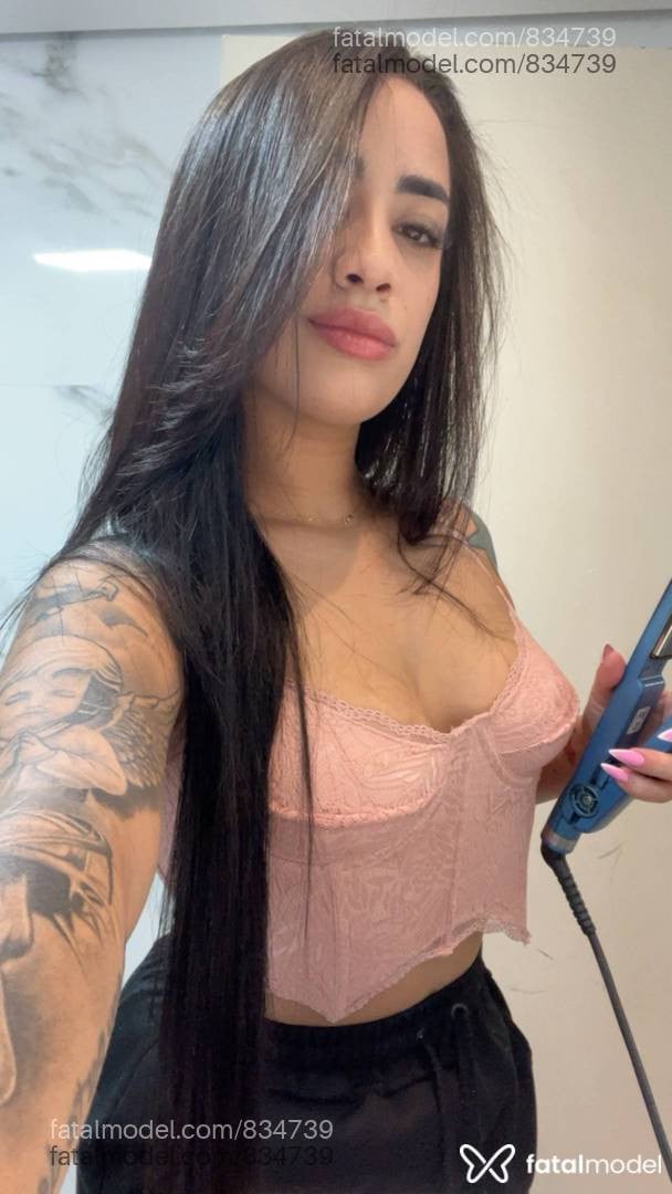 Acompanhante mulher morena (o) de olhos castanhos - SABRINA