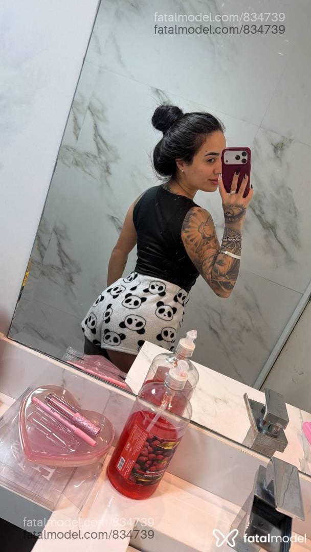 Acompanhante mulher morena (o) de olhos castanhos - SABRINA