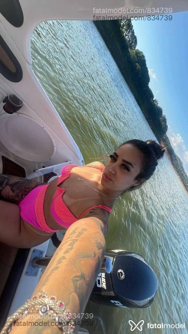 Acompanhante mulher morena (o) de olhos castanhos - SABRINA