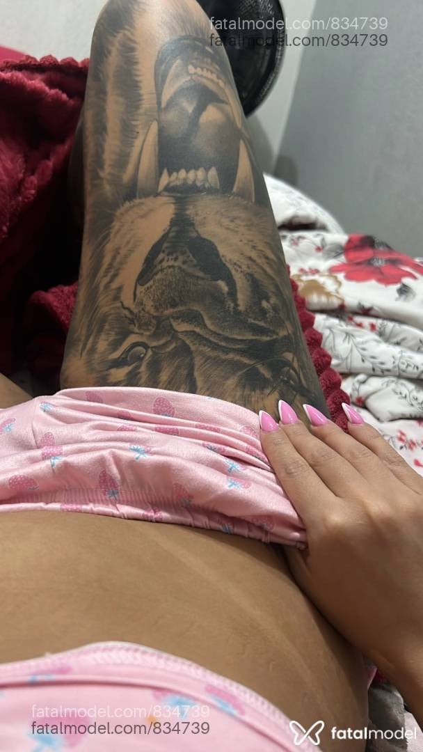 Acompanhante mulher morena (o) de olhos castanhos - SABRINA