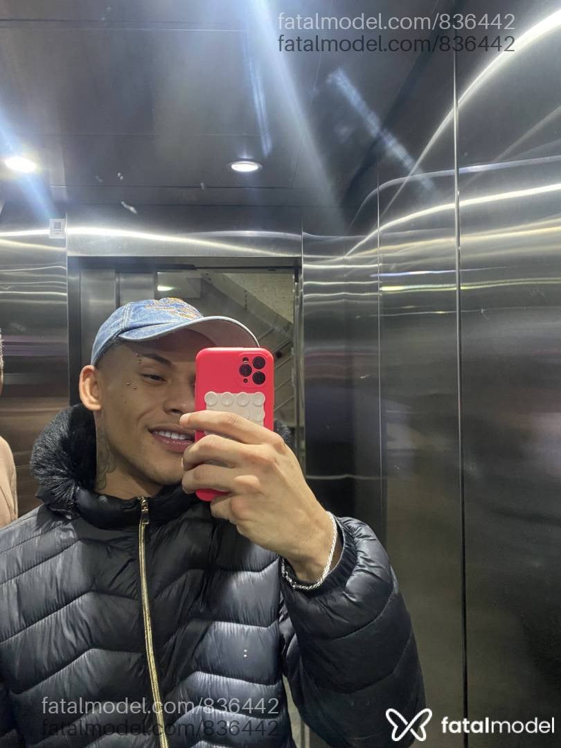 Acompanhante homem loira (o) de olhos azuis em Belo Horizonte - LÉO MORGANS