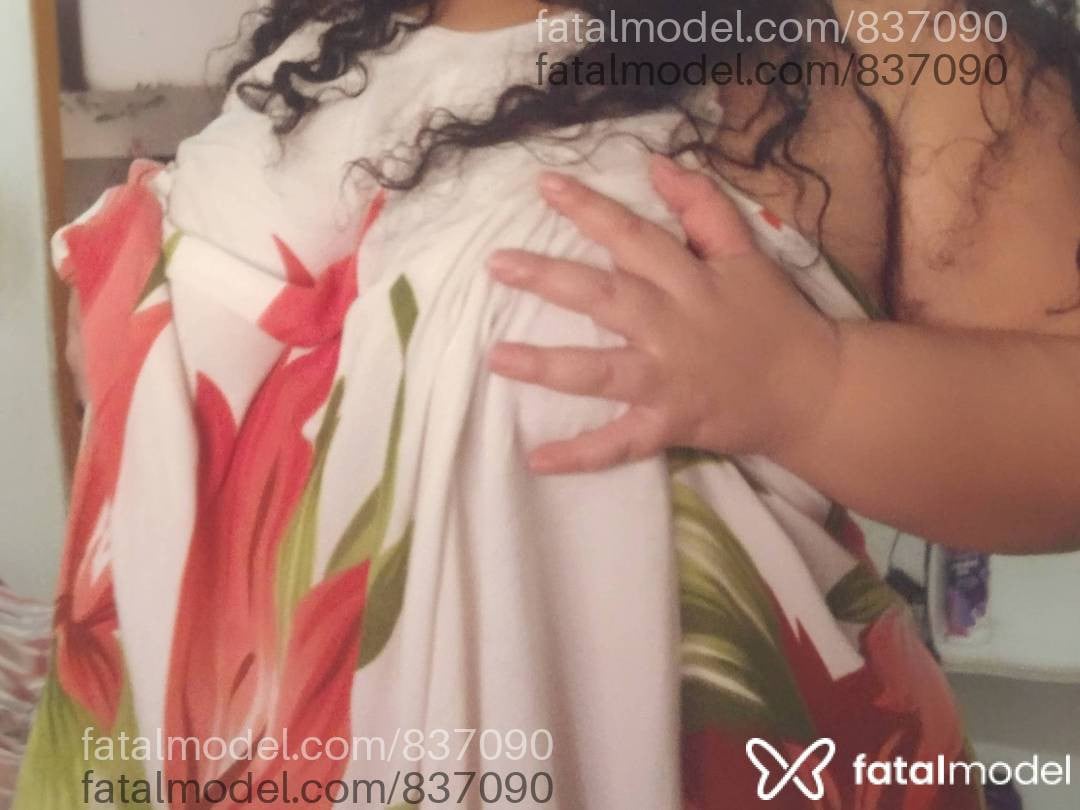 Acompanhante mulher morena (o) de olhos pretos em Pindamonhangaba - Aline