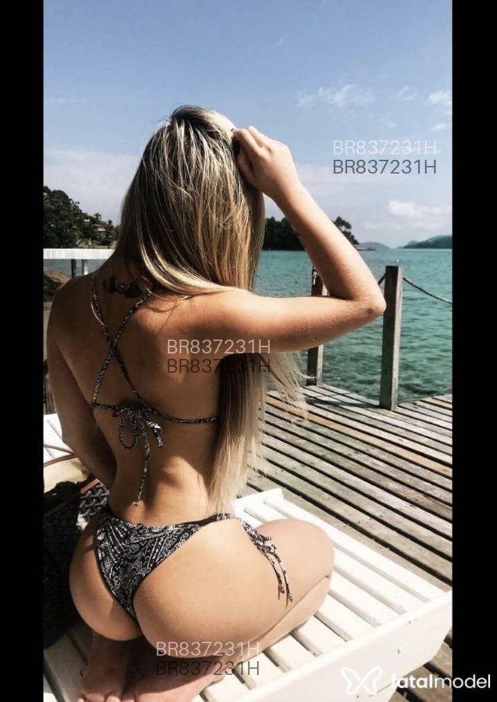 Acompanhante mulher loira (o) de olhos castanhos em Bragança Paulista - Nina Ribeiro