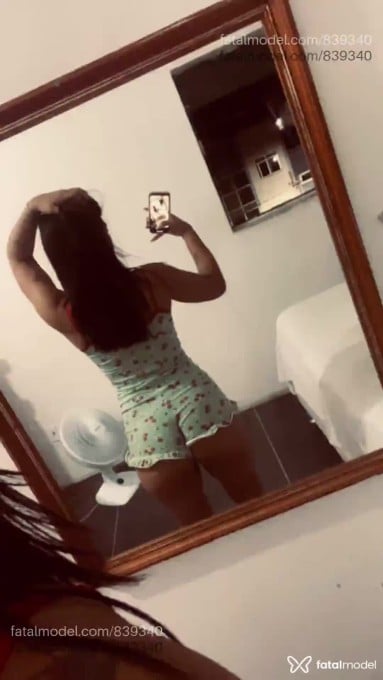 Acompanhante mulher com cabelo castanho de olhos castanhos em Vitória da Conquista - Liz Menezes