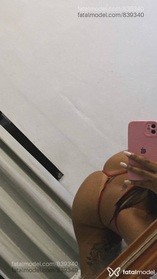 Acompanhante mulher com cabelo castanho de olhos castanhos em Vitória da Conquista - Liz Menezes