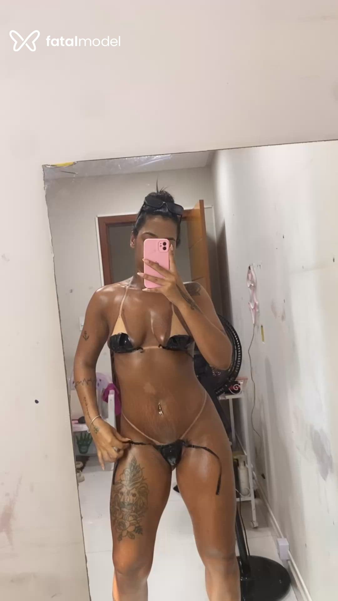 Acompanhante mulher com cabelo castanho de olhos castanhos em Vitória da Conquista Acompanhante mulher com cabelo castanho de olhos castanhos em Vitória da Conquista - Liz Menezes