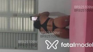 Acompanhante mulher morena (o) de olhos pretos - Jessica