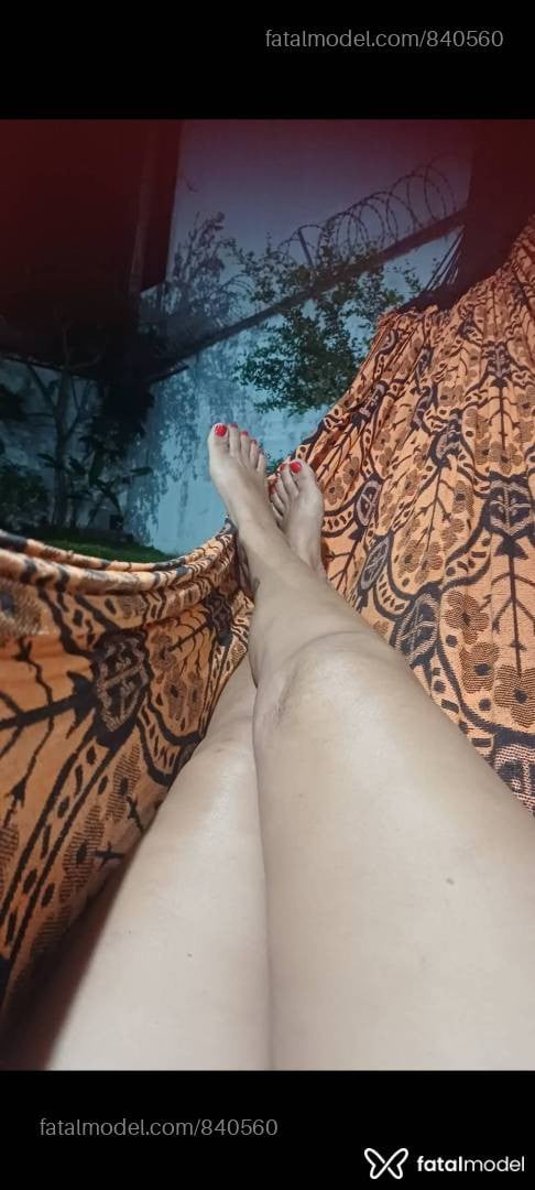 Acompanhante mulher morena (o) de olhos pretos - Cris