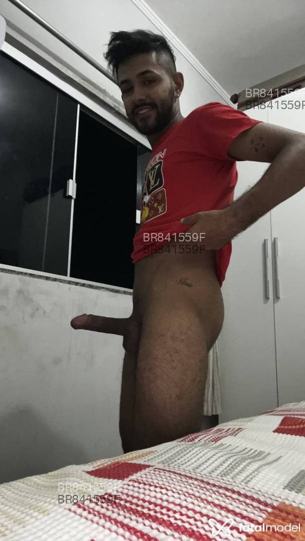 Acompanhante homem com cabelo castanho de olhos castanhos em Porto Nacional Acompanhante homem com cabelo castanho de olhos castanhos em Porto Nacional - Gus