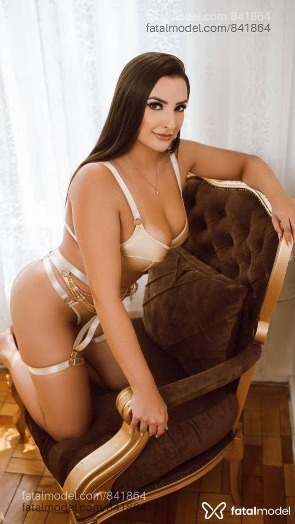 Acompanhante mulher com cabelo castanho de olhos castanhos em Bagé - Melissa Novaes