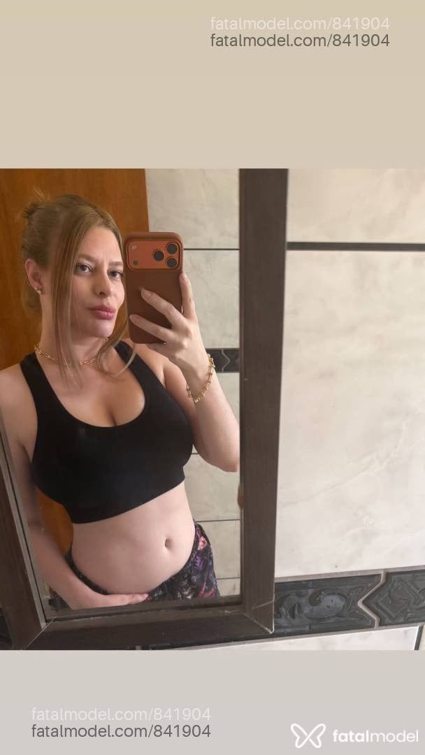 Acompanhante mulher loira (o) de olhos verdes - Sophia Martins