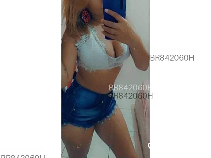Acompanhante mulher com cabelo castanho de olhos castanhos em Araras - Julia