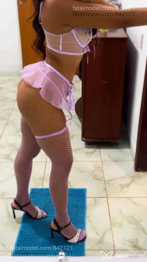 Acompanhante mulher morena (o) de olhos castanhos - Mel Liss