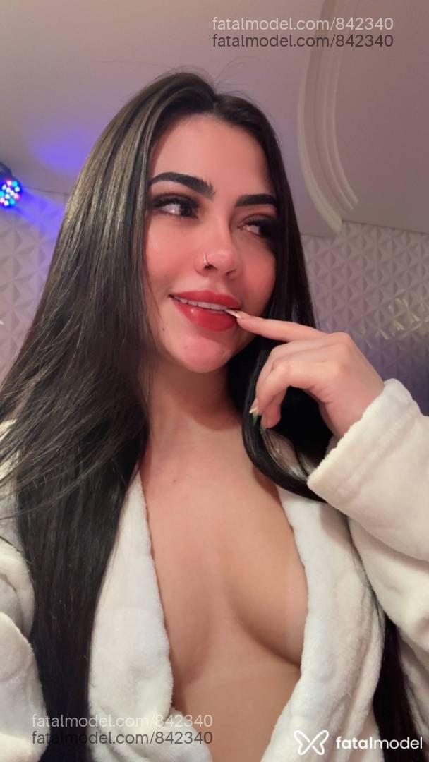 Acompanhante mulher morena (o) de olhos castanhos em Itajaí - Mirella Gusmão