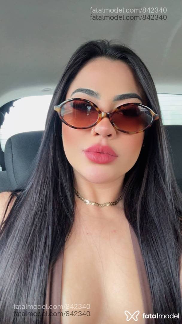 Acompanhante mulher morena (o) de olhos castanhos - Mirella Gusmão