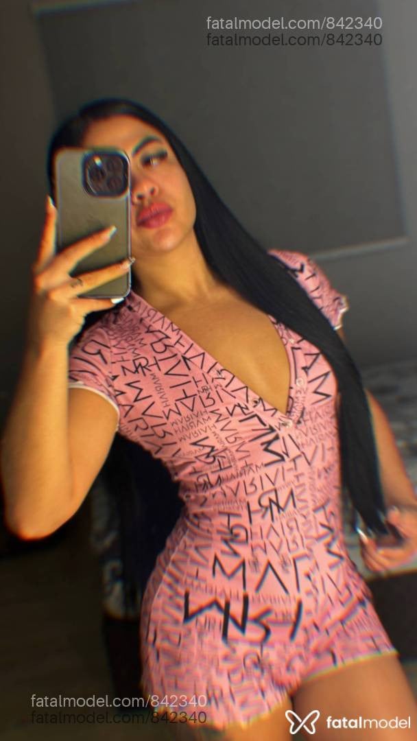 Acompanhante mulher morena (o) de olhos castanhos - Mirella Gusmão
