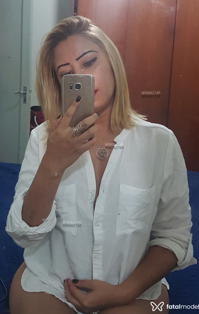 Acompanhante mulher loira (o) de olhos castanhos em Florianópolis - Daiane