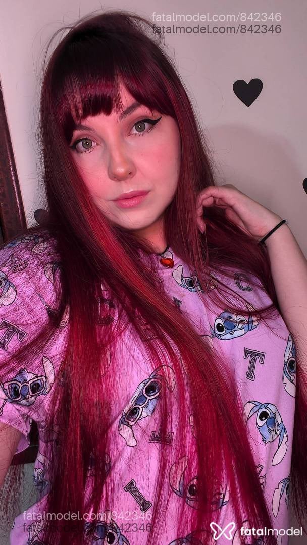 Acompanhante mulher com cabelo colorido de olhos verdes em Cascavel Acompanhante mulher com cabelo colorido de olhos verdes em Cascavel - Lara Sophia