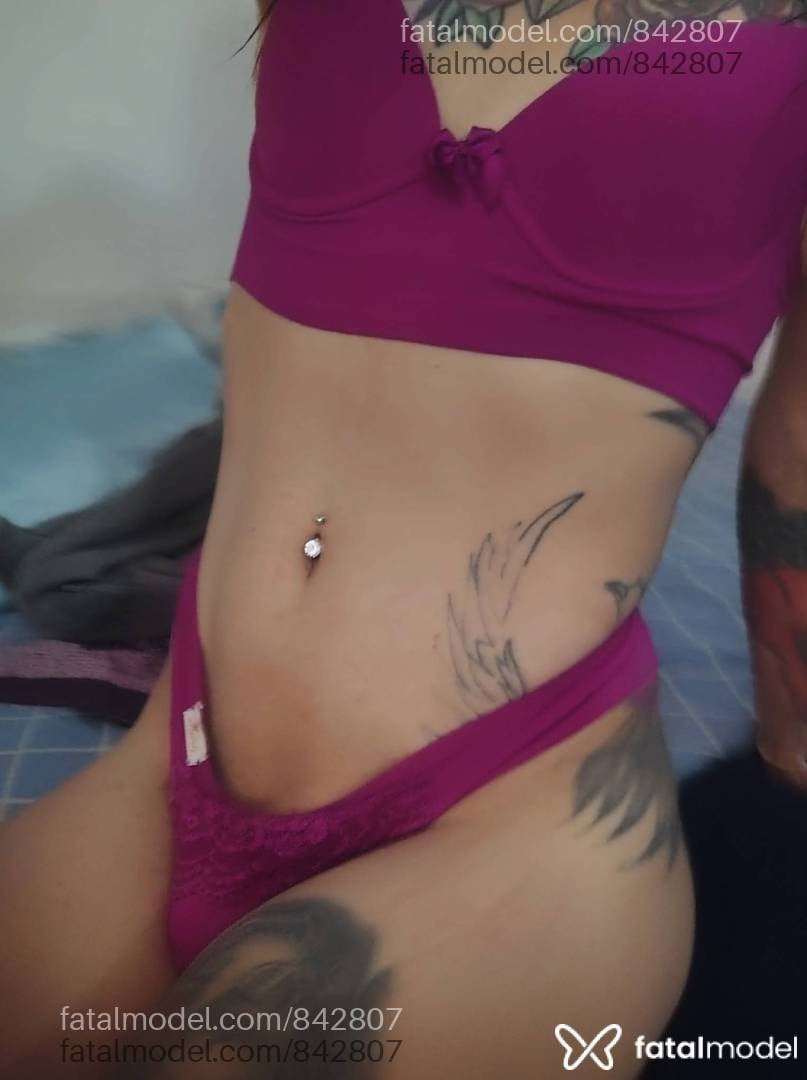 Acompanhante travesti ruiva (o) de olhos castanhos - Danii