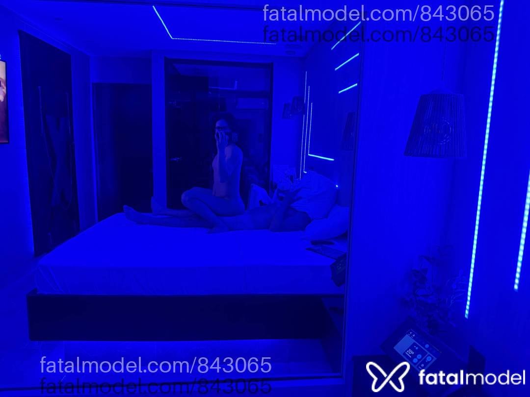 Acompanhante travesti morena (o) de olhos castanhos - Juliana Analick