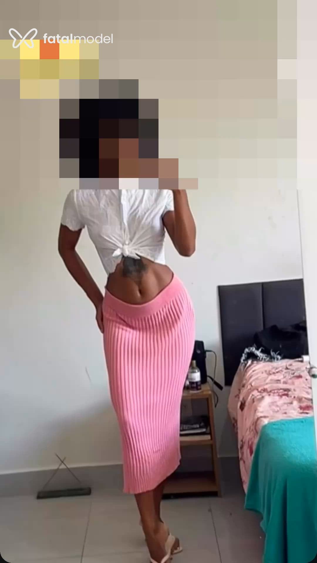Acompanhante mulher com cabelo castanho de olhos mel em Teófilo Otoni - Melanie Pomaikai
