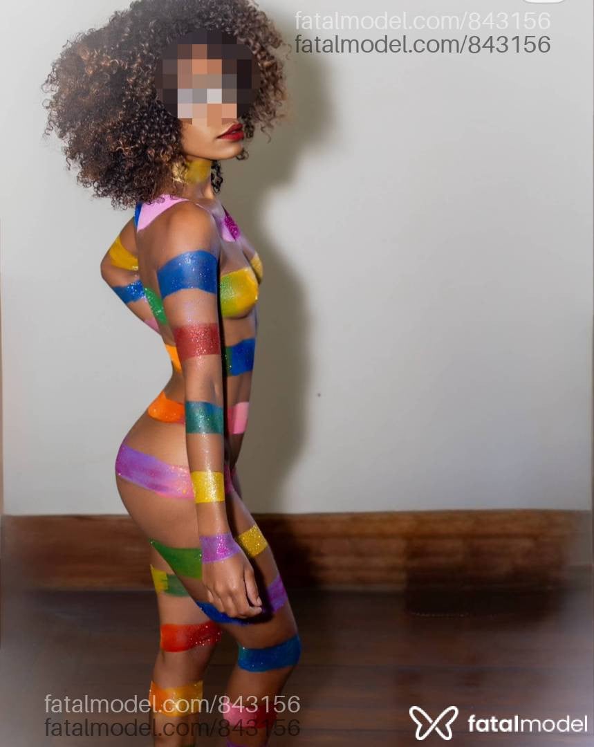 Acompanhante mulher com cabelo castanho de olhos mel - Jazz