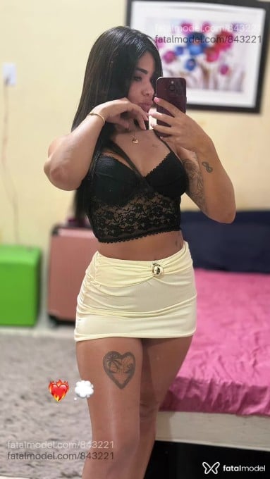 Acompanhante mulher morena (o) de olhos pretos em Pelotas - Larah