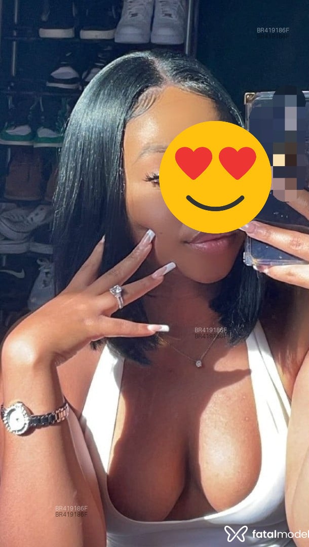Acompanhante mulher com cabelo castanho de olhos castanhos em Campos dos Goytacazes - Não faço anal