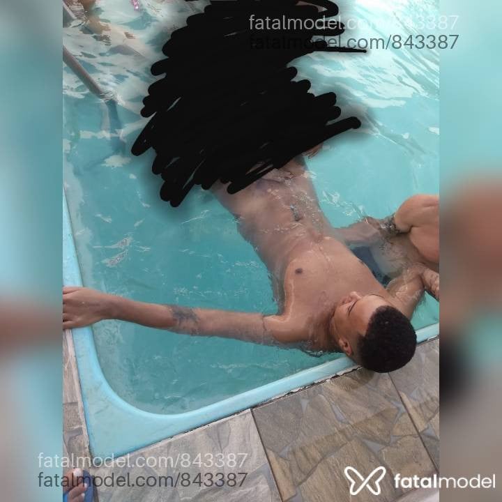 Acompanhante não-binário morena (o) de olhos castanhos em Araçatuba - Bibi Ribeiro