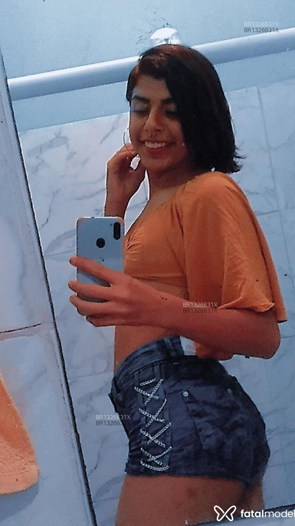 Acompanhante travesti morena (o) de olhos castanhos em Virtual - Rebeca sillva