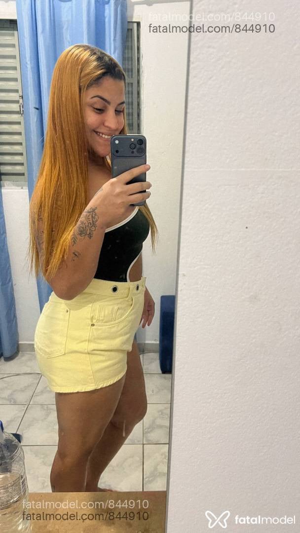Acompanhante mulher ruiva (o) de olhos castanhos - Isa Oliveira