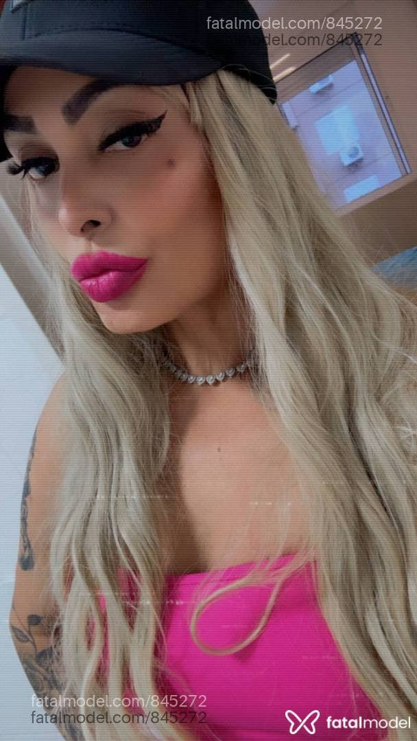 Acompanhante mulher loira (o) de olhos pretos em Uberlândia - Nicolly