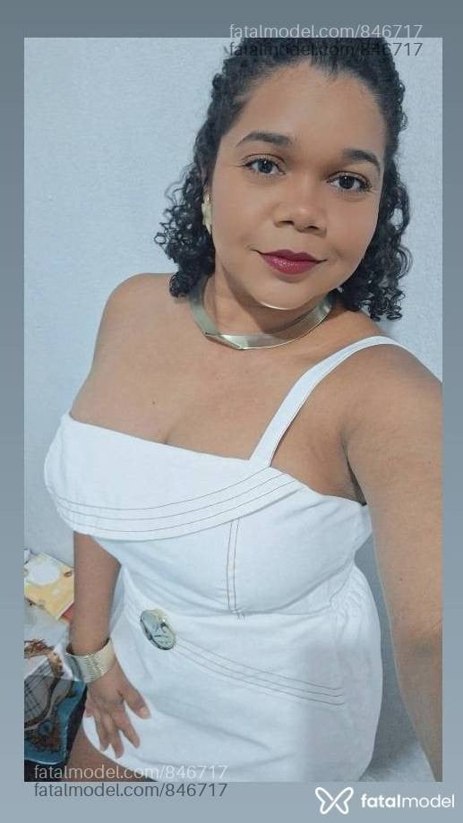 Acompanhante mulher com cabelo castanho de olhos pretos em Cáceres - Acreana